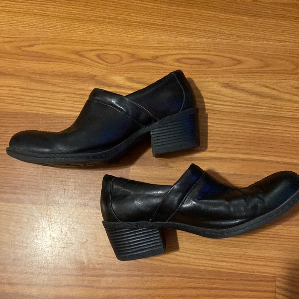 B.O.C Women’s Clogs size 10 (CF)